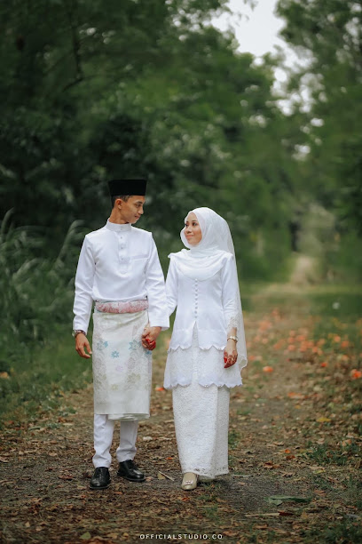 Adoria, Bridal Shop in Kluang