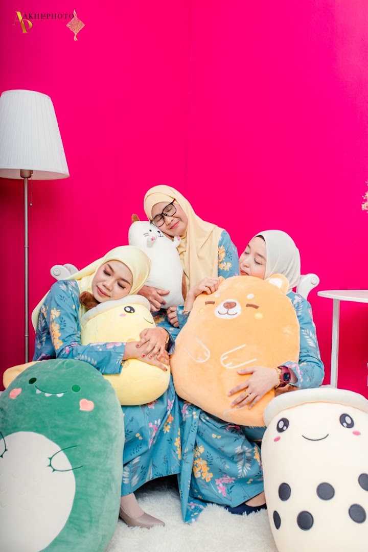 Akhi Photo Official gallery photo