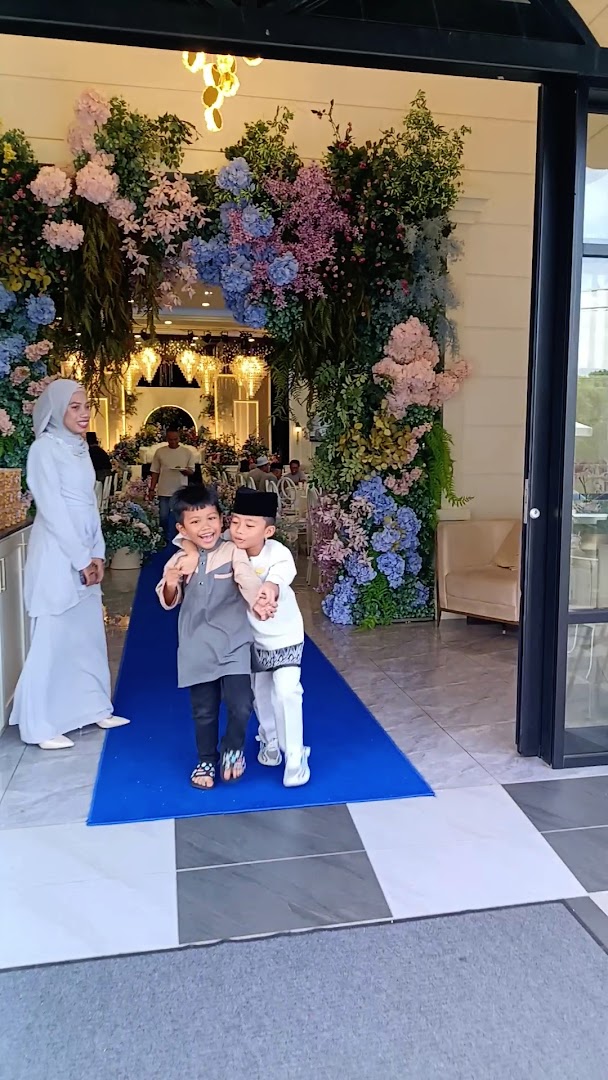 ARISYA GLASS HOUSE gallery photo