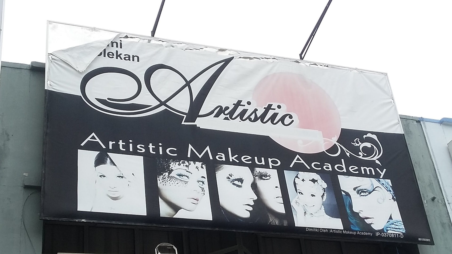 Artistic Makeup Academy gallery photo