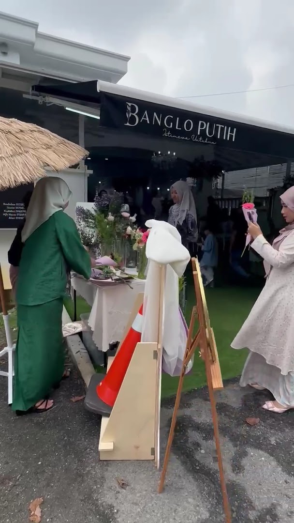 Banglo Putih Glasshouse gallery photo