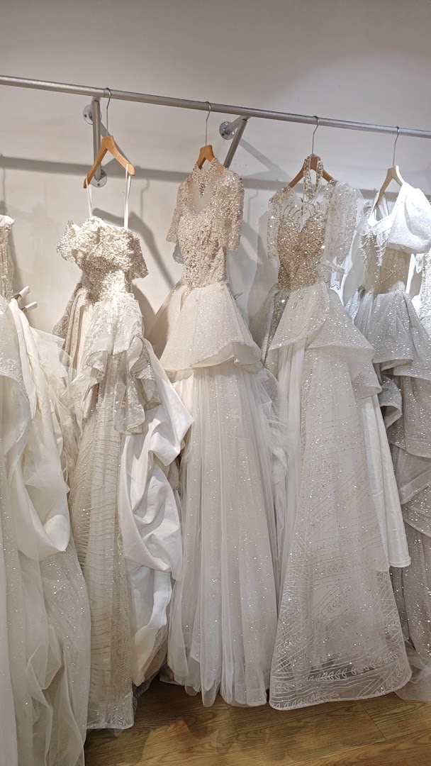 BLUEKY GOWN & DRESS gallery photo