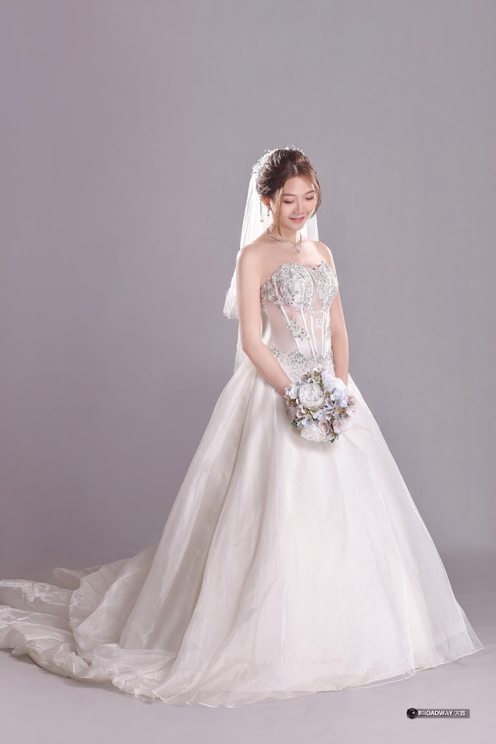 Broadway Wedding House gallery photo