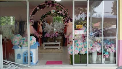 Butik Pengantin DNona Bridal & Catering, Bridal Shop in Teluk Intan