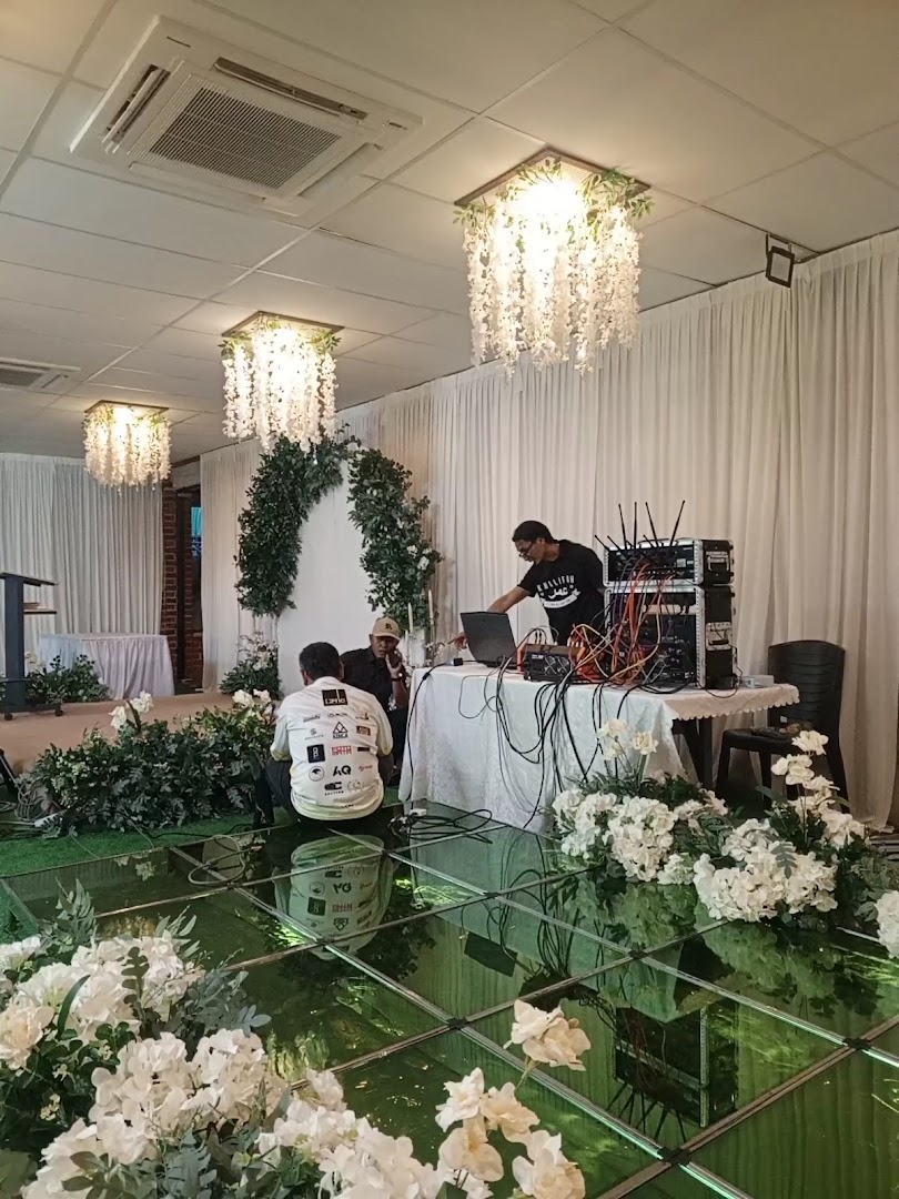 Butik Pengantin Ipoh/Emy Bridal Wedding & Event Hall (Meow Garden) gallery photo