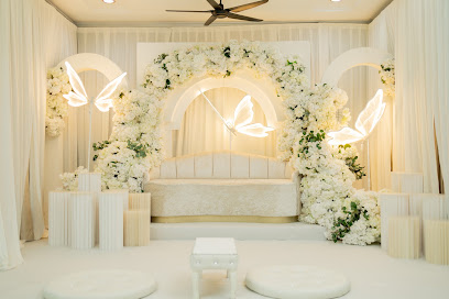 BUTIK STAGES SIGNATURE KUANTAN, Bridal Shop in East Coast