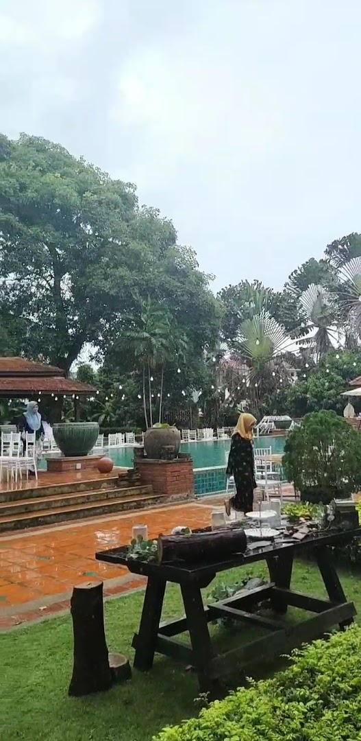 Colonial Mansion gallery photo