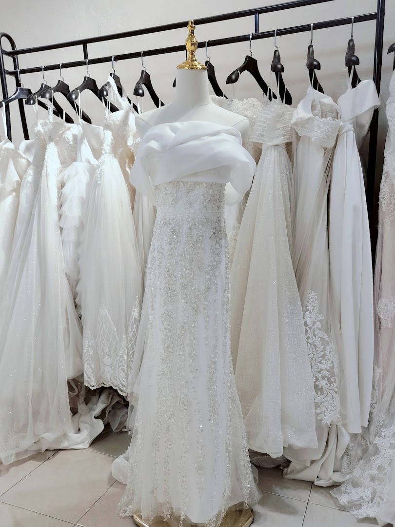 D. Gown Bridal gallery photo