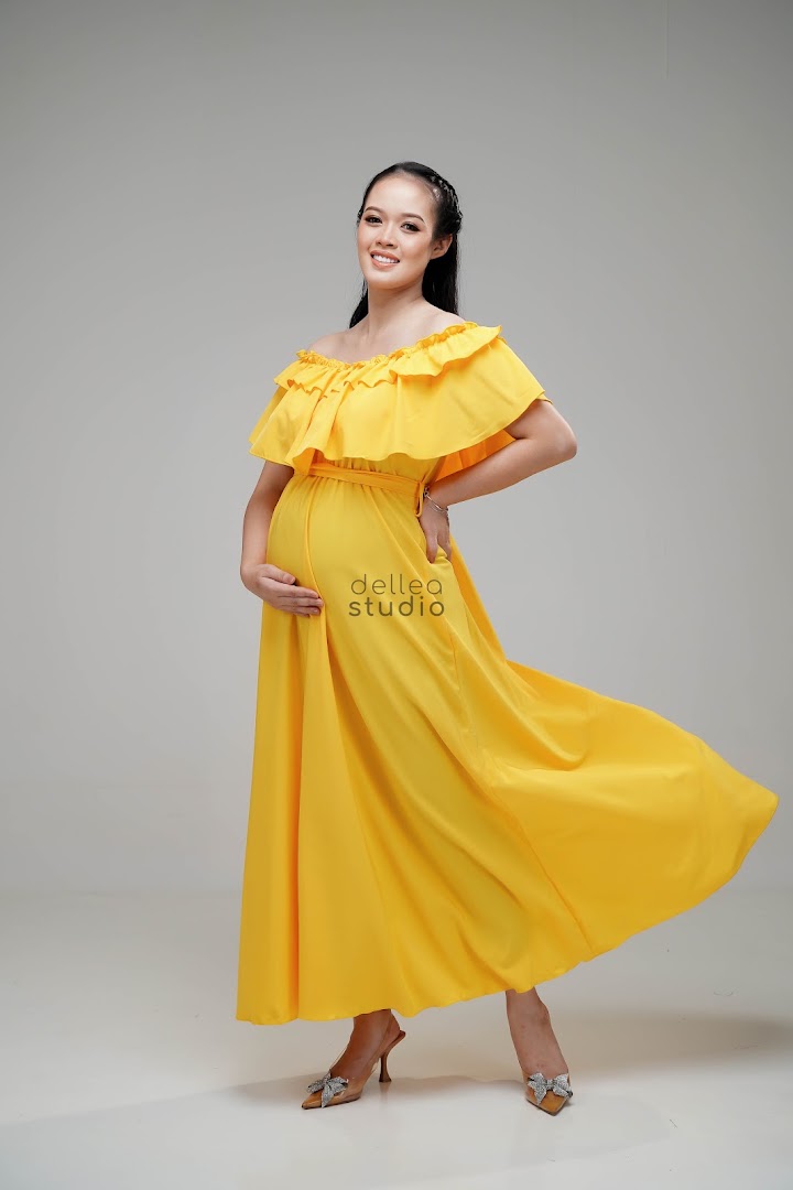 Dellea Studio gallery photo