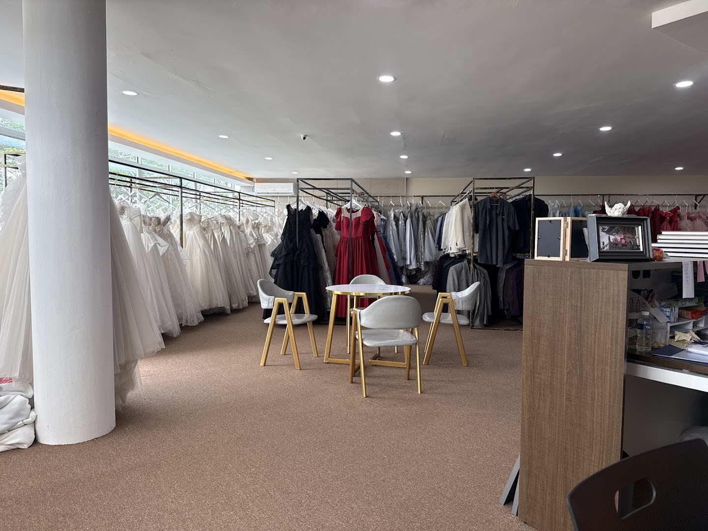Delove Bridal Studio Kuching Showroom gallery photo