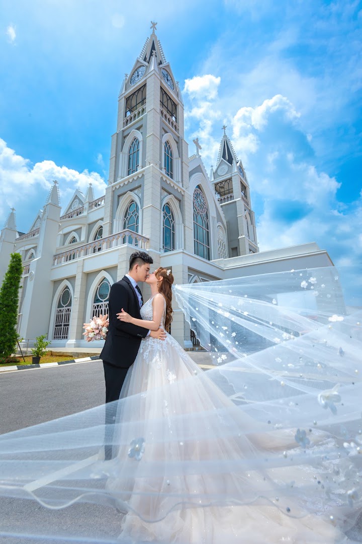 Delove Bridal Studio Kuching Showroom gallery photo
