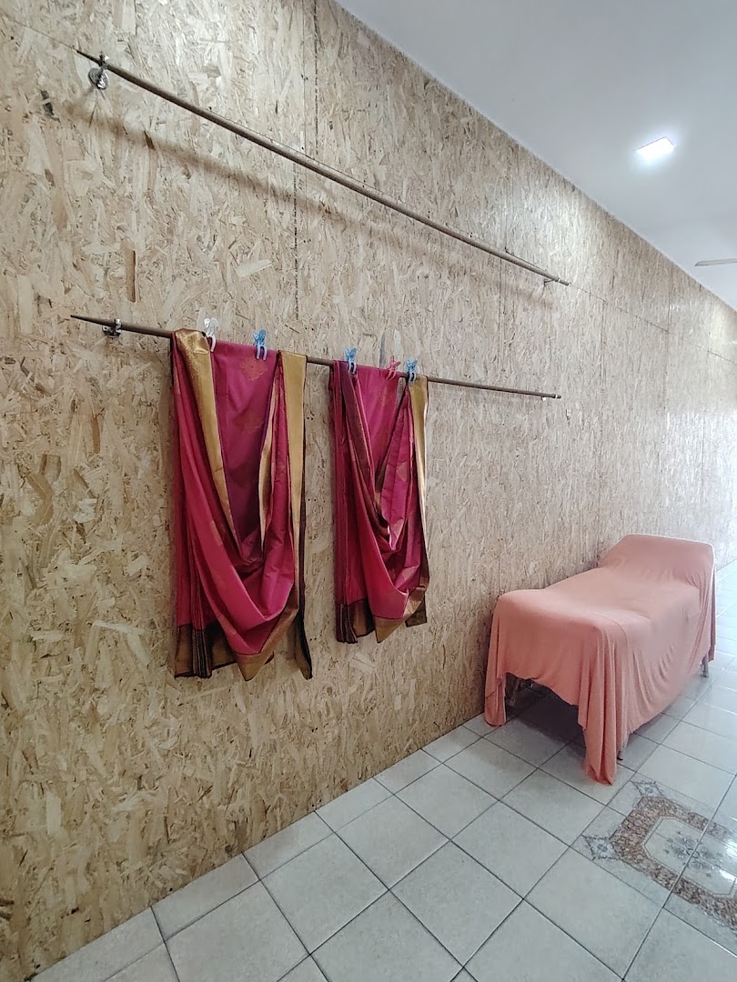Divyasheni bridal gallery photo