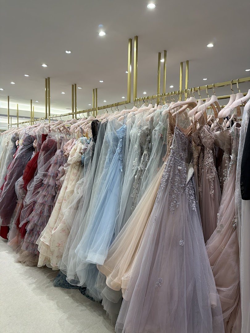 DSV KL • Dressaville KL gallery photo