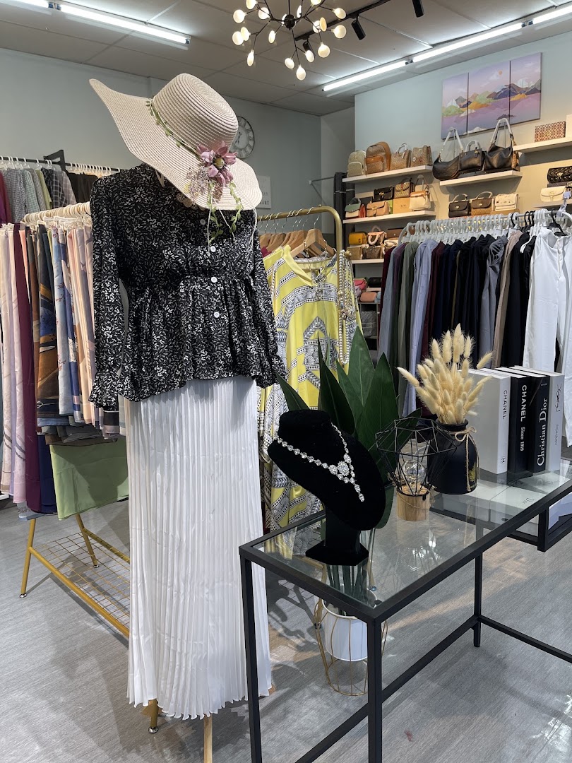 ELL Exclusive Boutique gallery photo