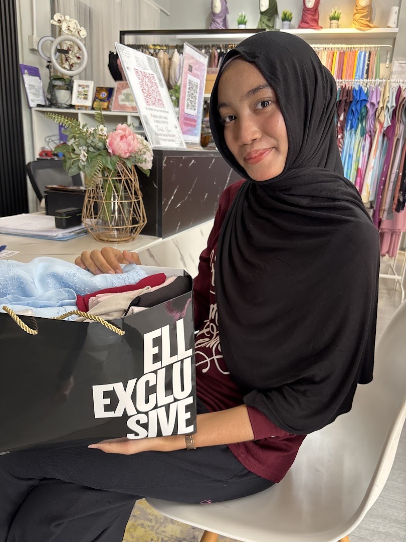 ELL Exclusive Boutique gallery photo