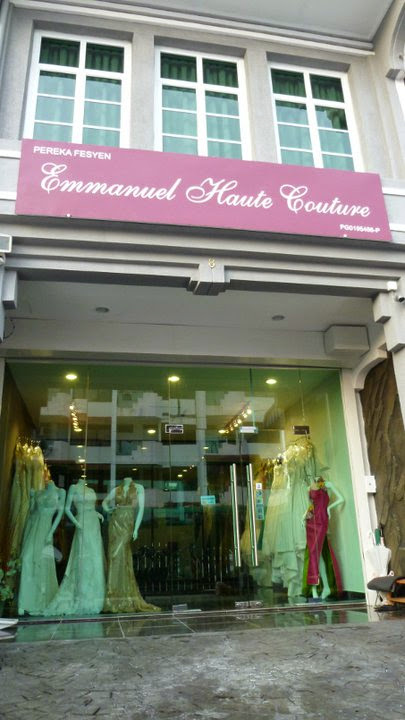 Emmanuel Haute Couture gallery photo