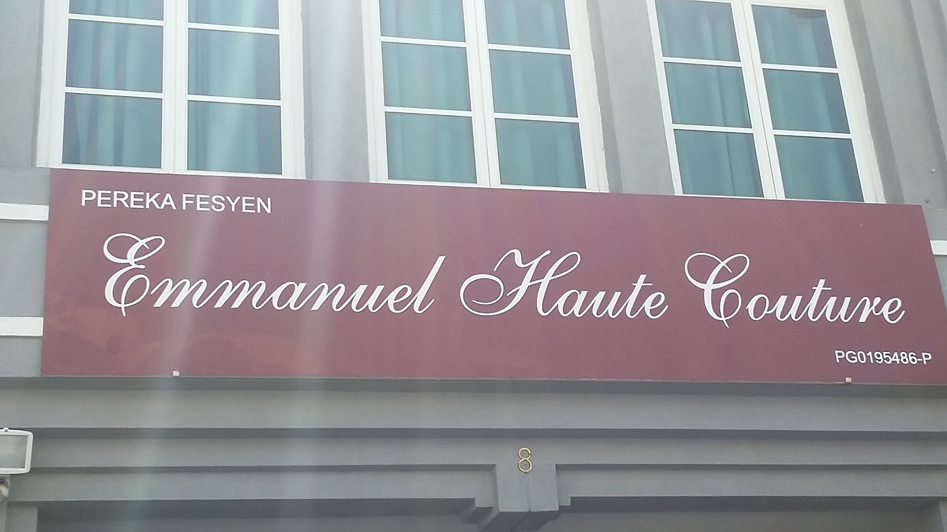 Emmanuel Haute Couture gallery photo