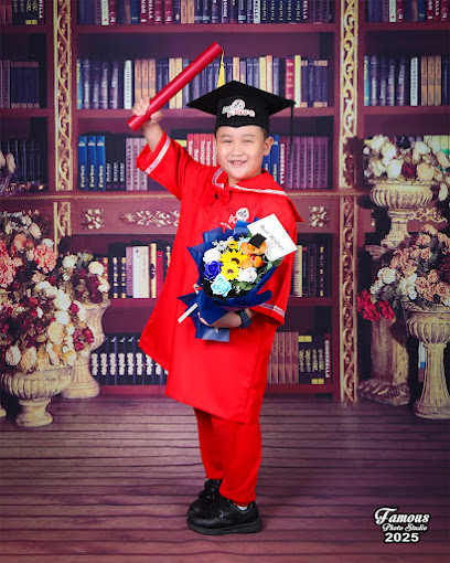FAMOUS PHOTO STUDIO, Wedding Photographer in Sibu