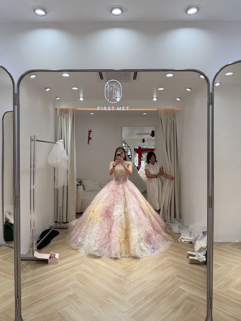First Met Wedding Gallery gallery photo