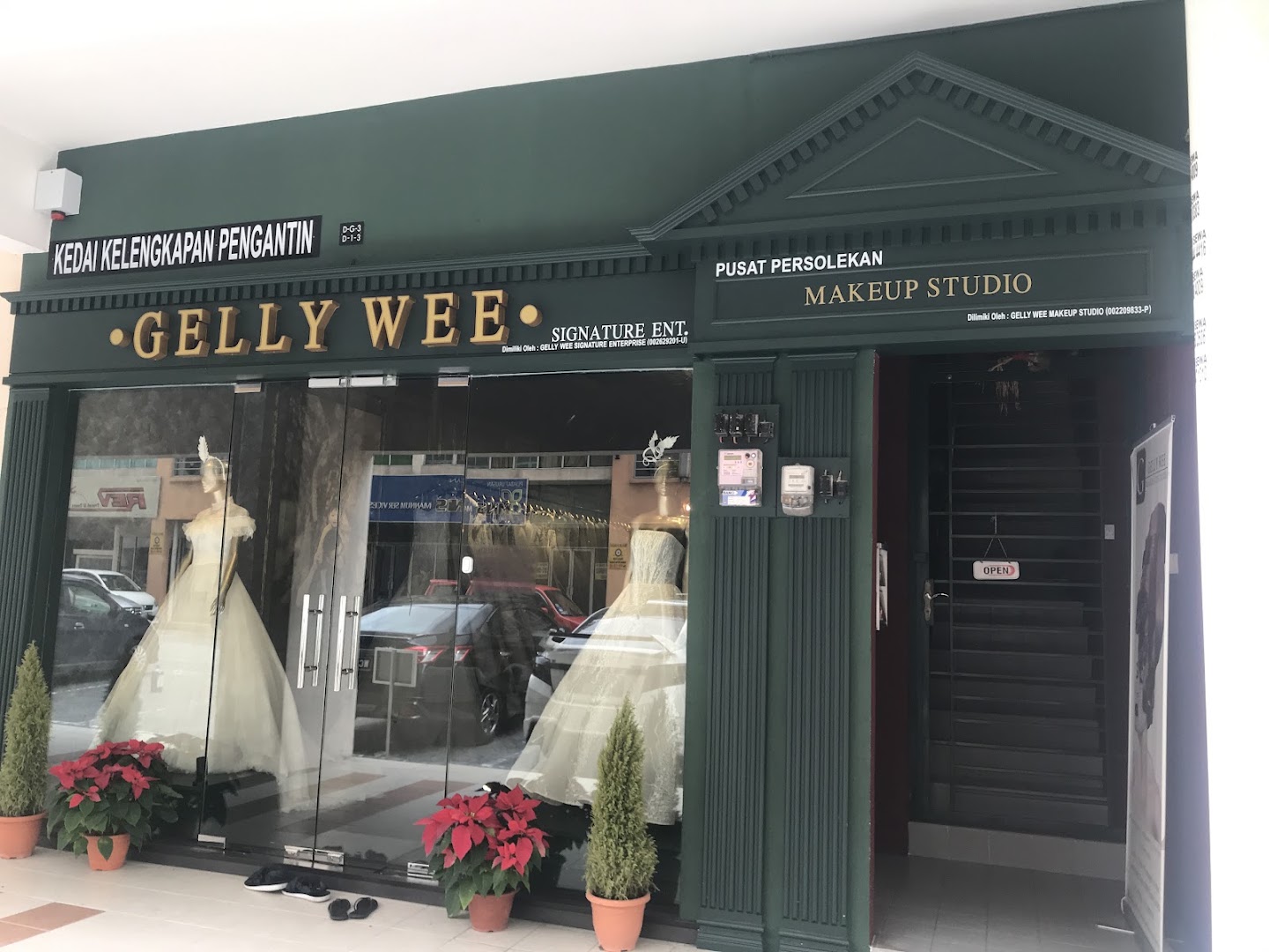 Gelly Wee Wedding Gown Sdn Bhd gallery photo