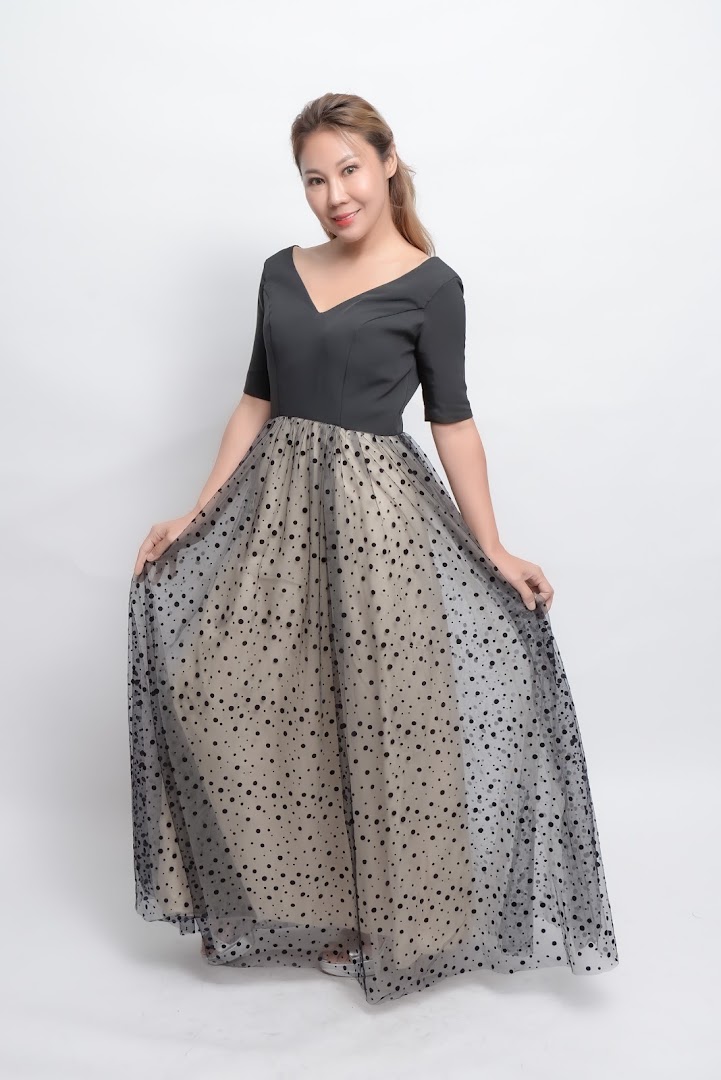 Glam Gown gallery photo