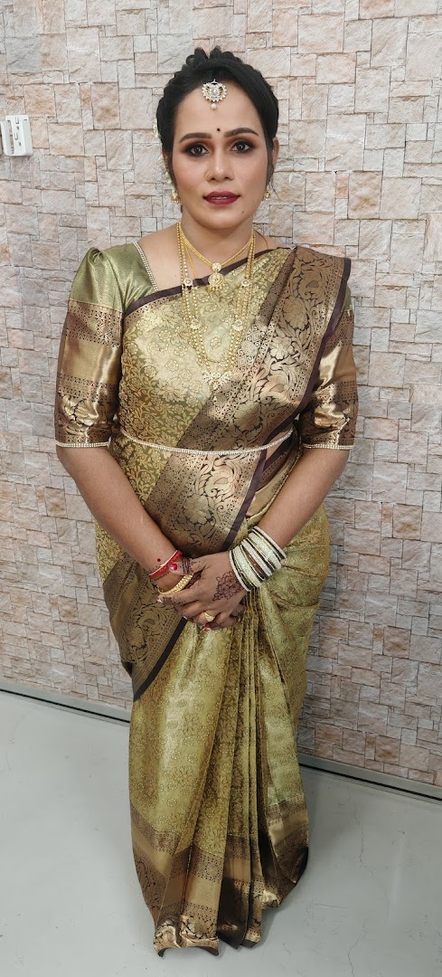 Honey Red Beauty Parlour gallery photo