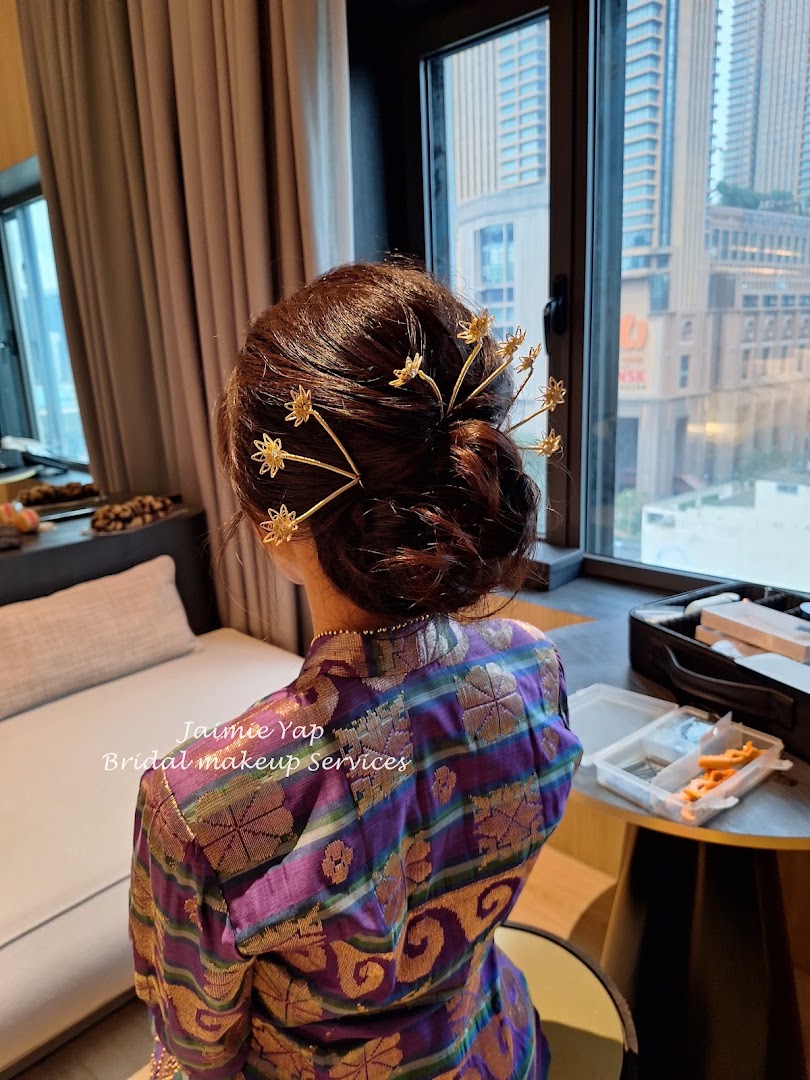 Jaimie Yap bridal makeup & hairstyling services gallery photo