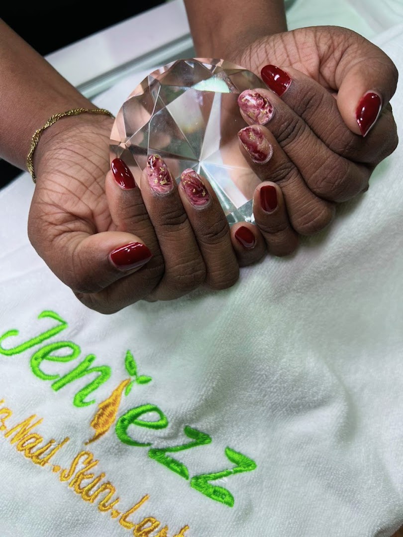 Jeniezz studio gallery photo