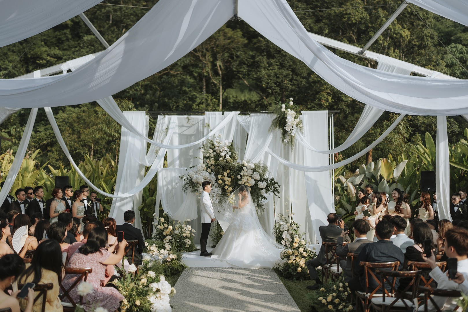 Joie Dovey Weddings gallery photo
