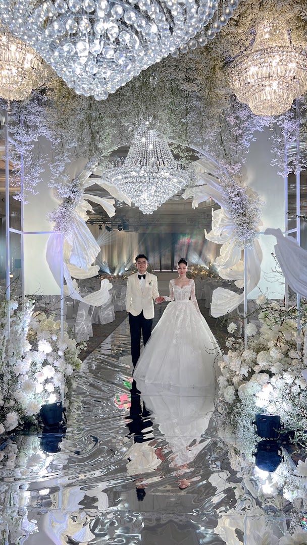 Joie Dovey Weddings gallery photo