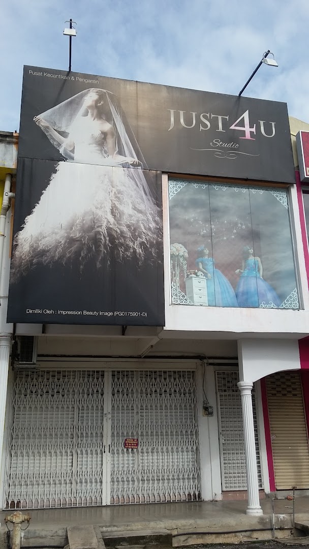 Just 4 U Studio gallery photo