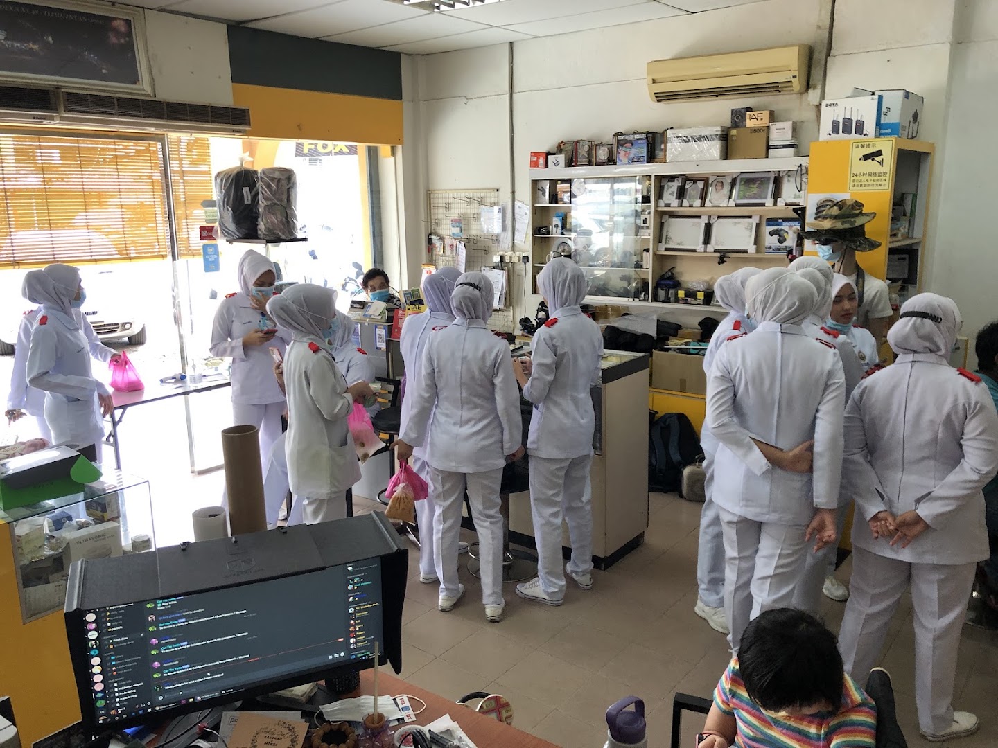 Kedai Gambar FOX gallery photo