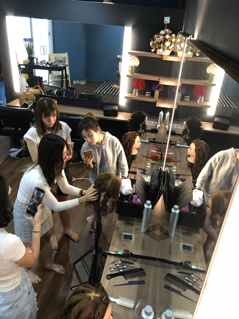 Kelly Makeup Studio gallery photo