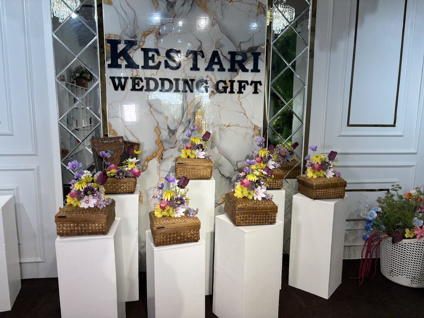 KESTARI WEDDING & GIFT - Kedai Cenderahati Perkahwinan, Doorgift, Sewaan Dulang Hantaran dan Peralatan Perkahwinan gallery photo