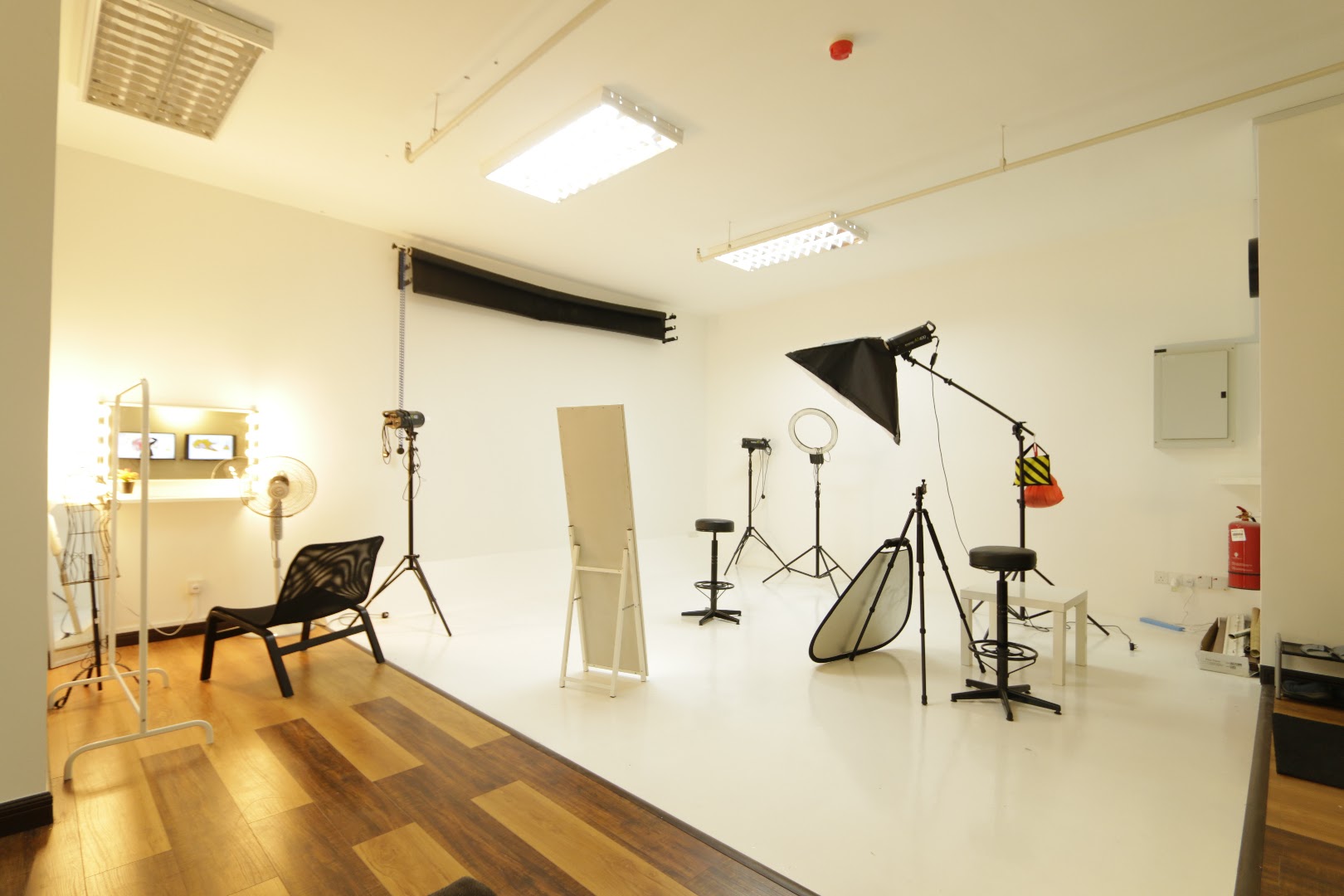 Ladiesfoto Home Studio gallery photo