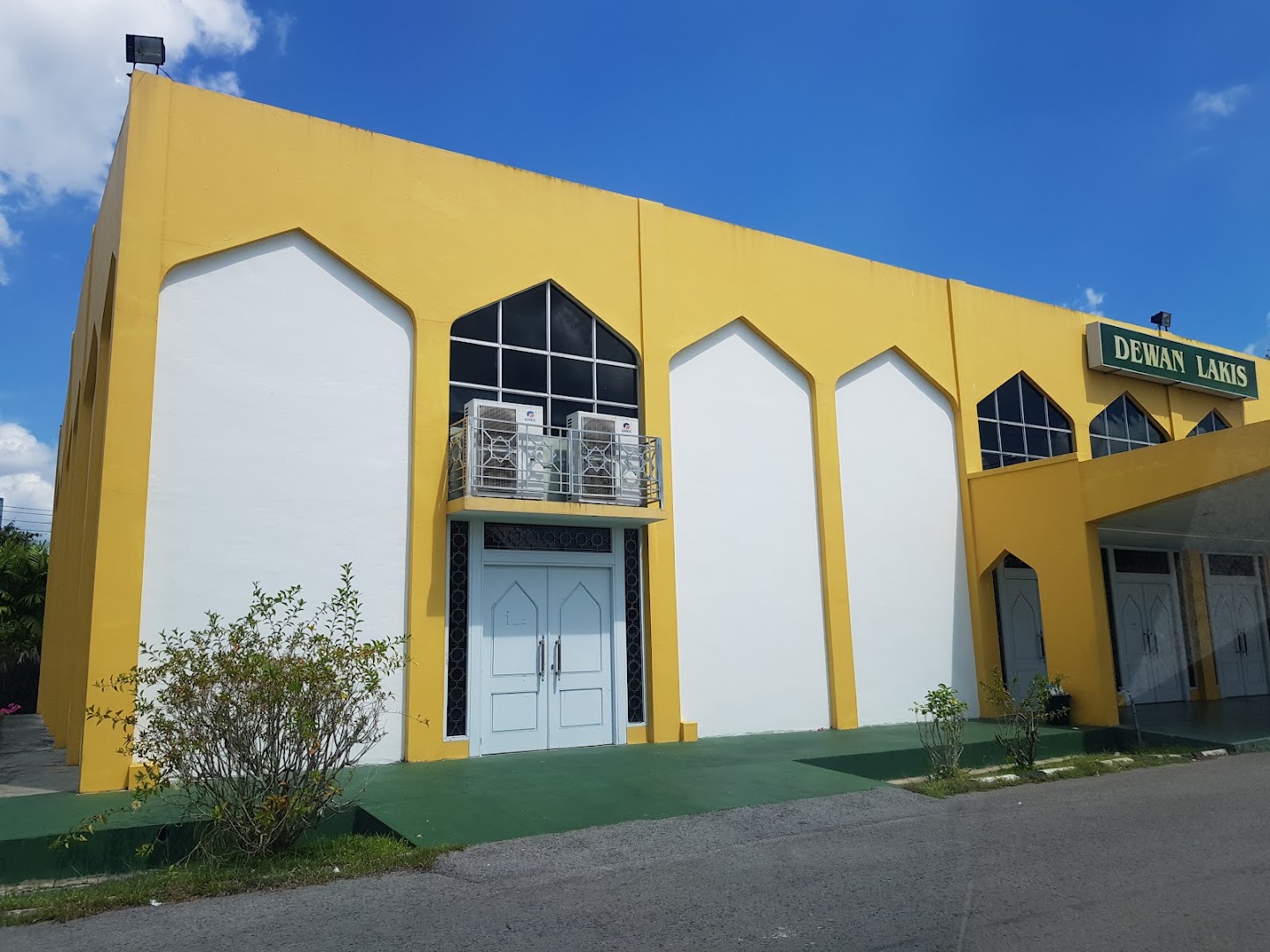 LAKIS Hall gallery photo