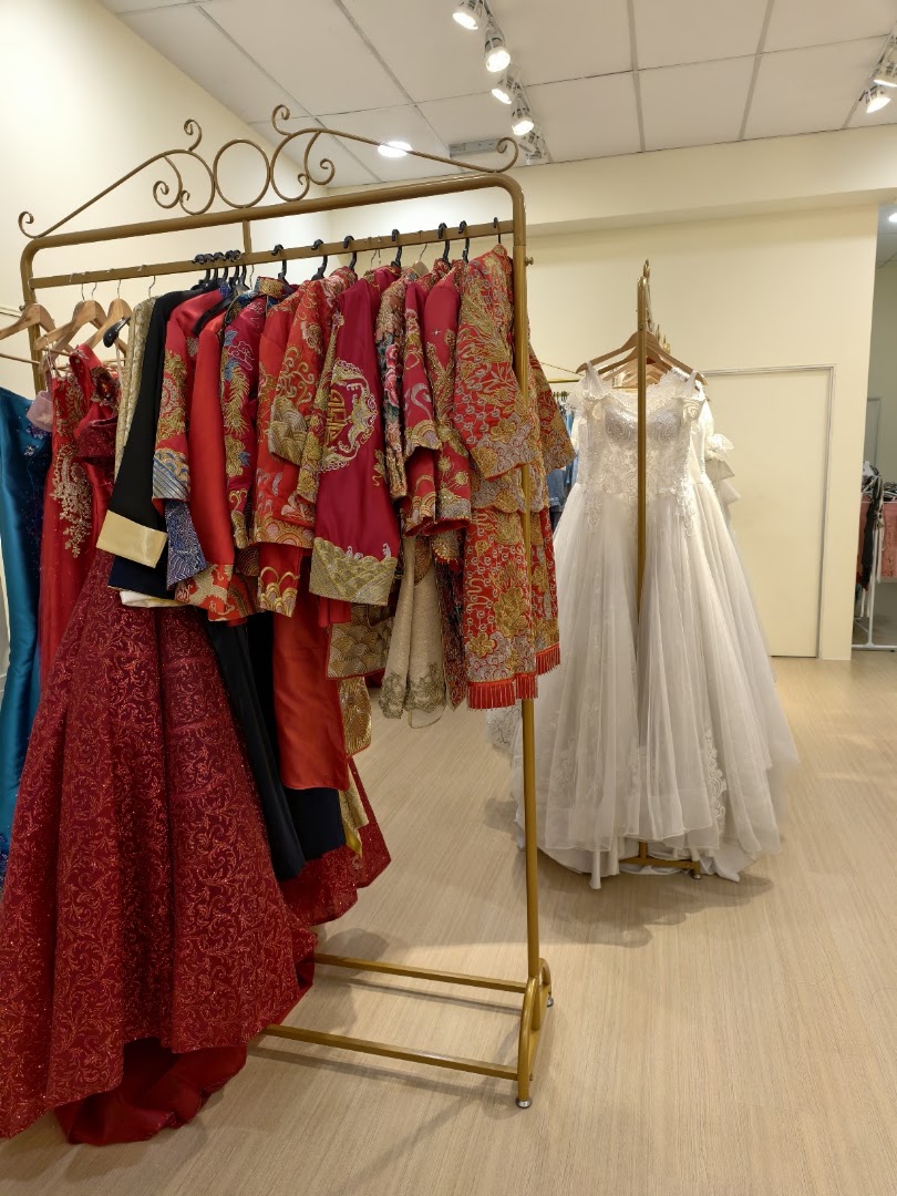 Loving Gallery Bridal gallery photo