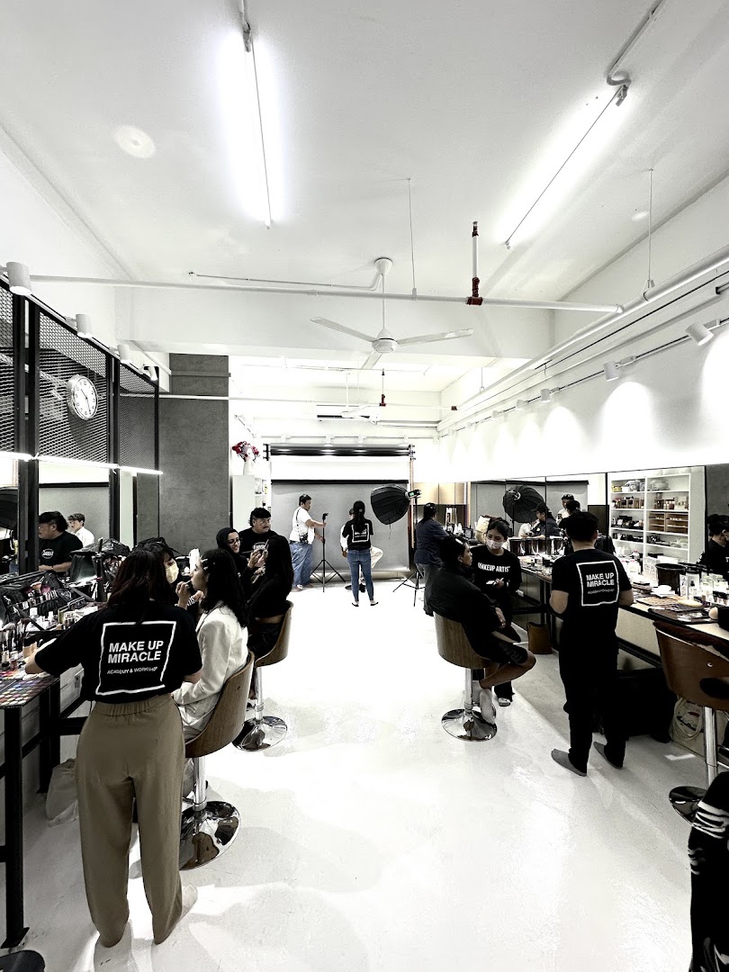 Makeup Miracle Academy & Workshop gallery photo
