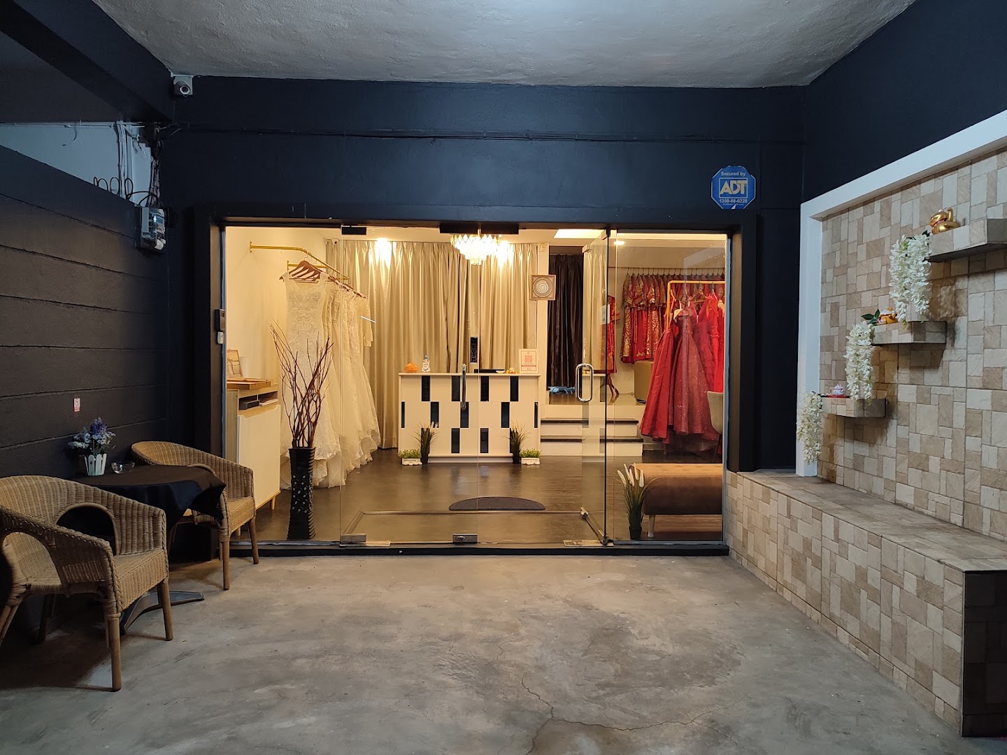 Marry Dream Bridal And Gown gallery photo