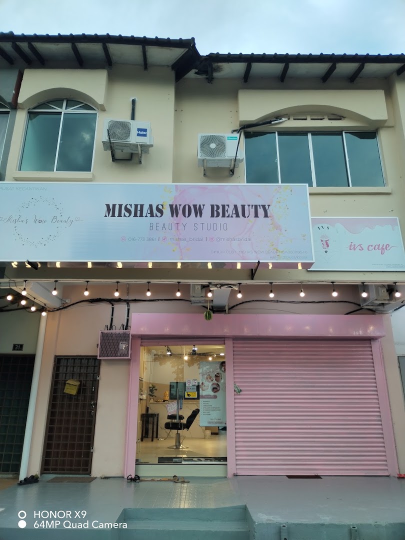 Mishas Wow Beauty gallery photo