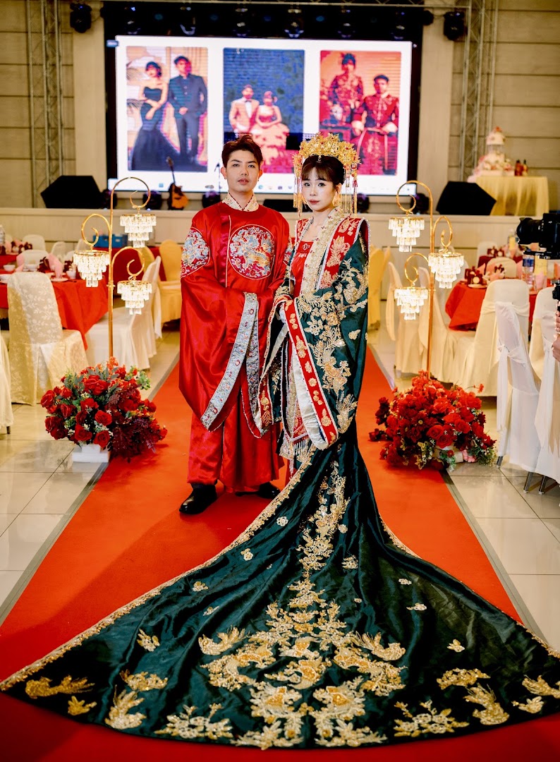 MrMrs Bridal gallery photo