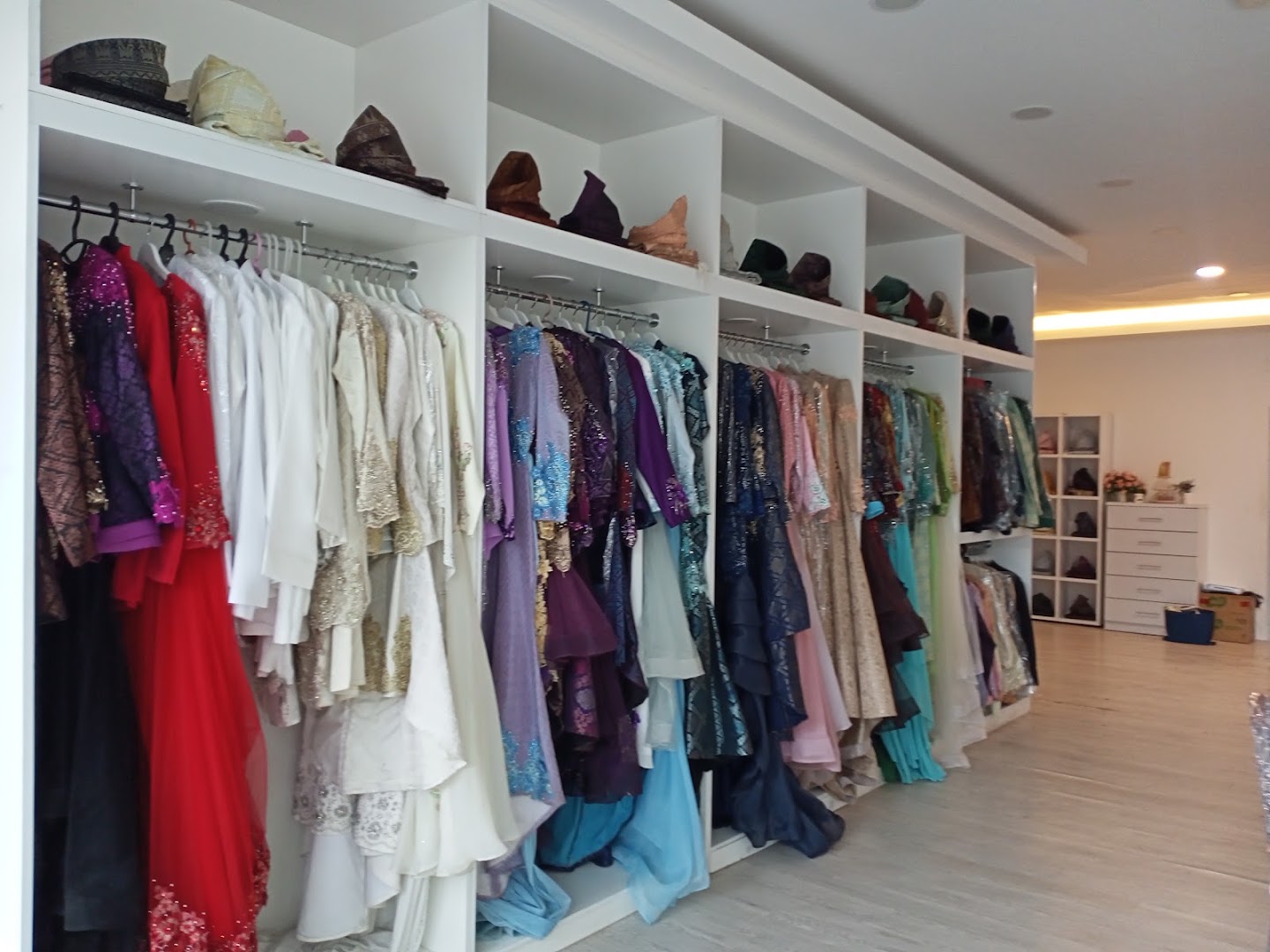 Naura Bridal gallery photo