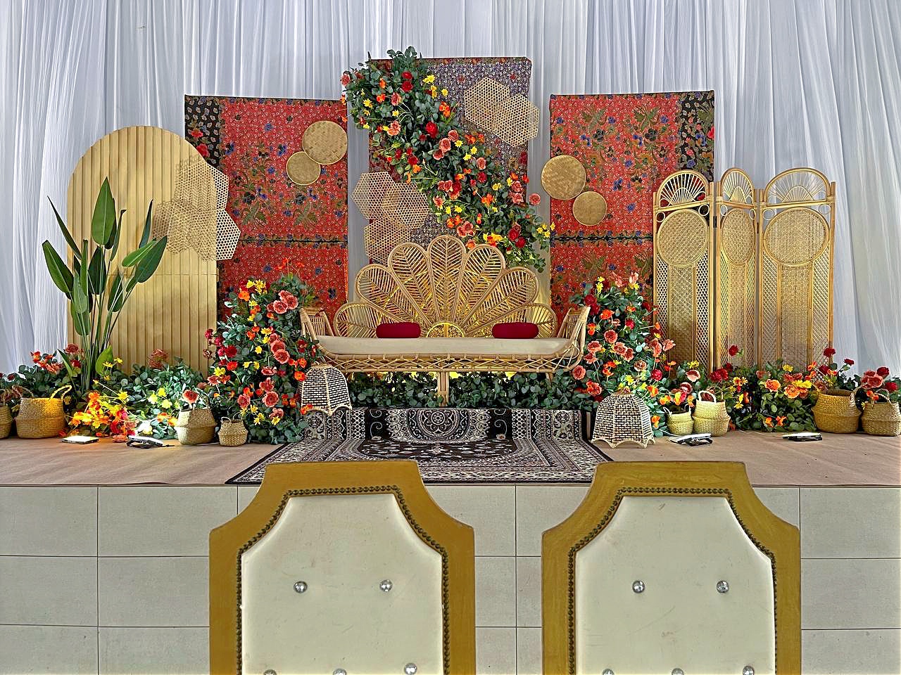 Pelamin Murah Kluang - Bridal, Catering, Canopy, Hall, Attire gallery photo