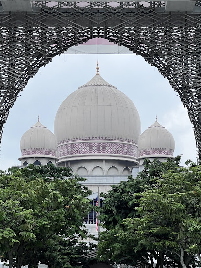 PhotoGuru Photography Workshops, Wedding Photographer in Puchong