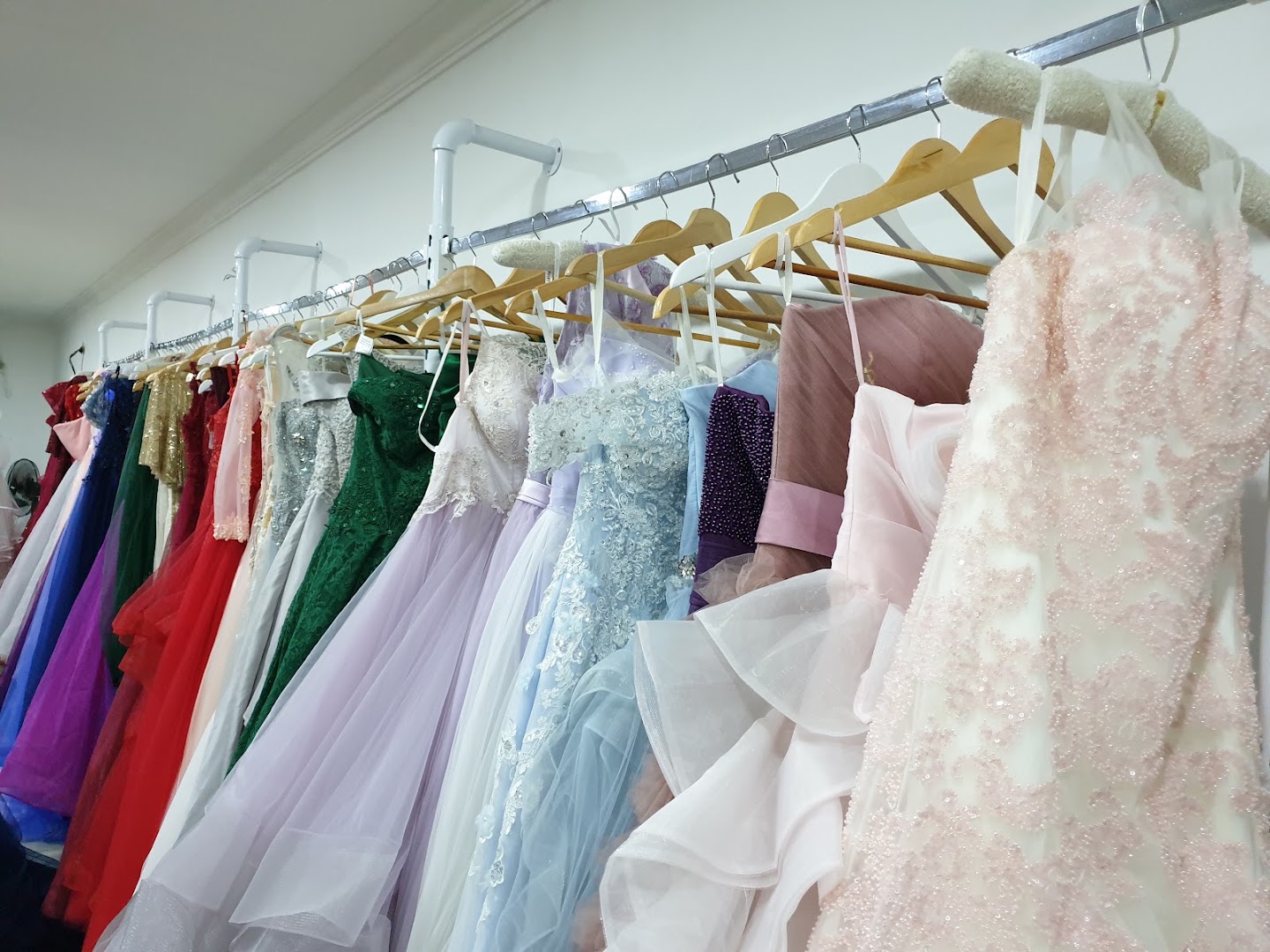 POSHARE BRIDAL BOUTIQUE gallery photo