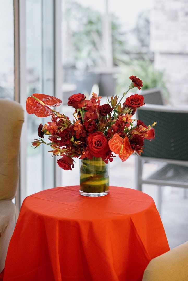 Pretty Little Things Weddings gallery photo
