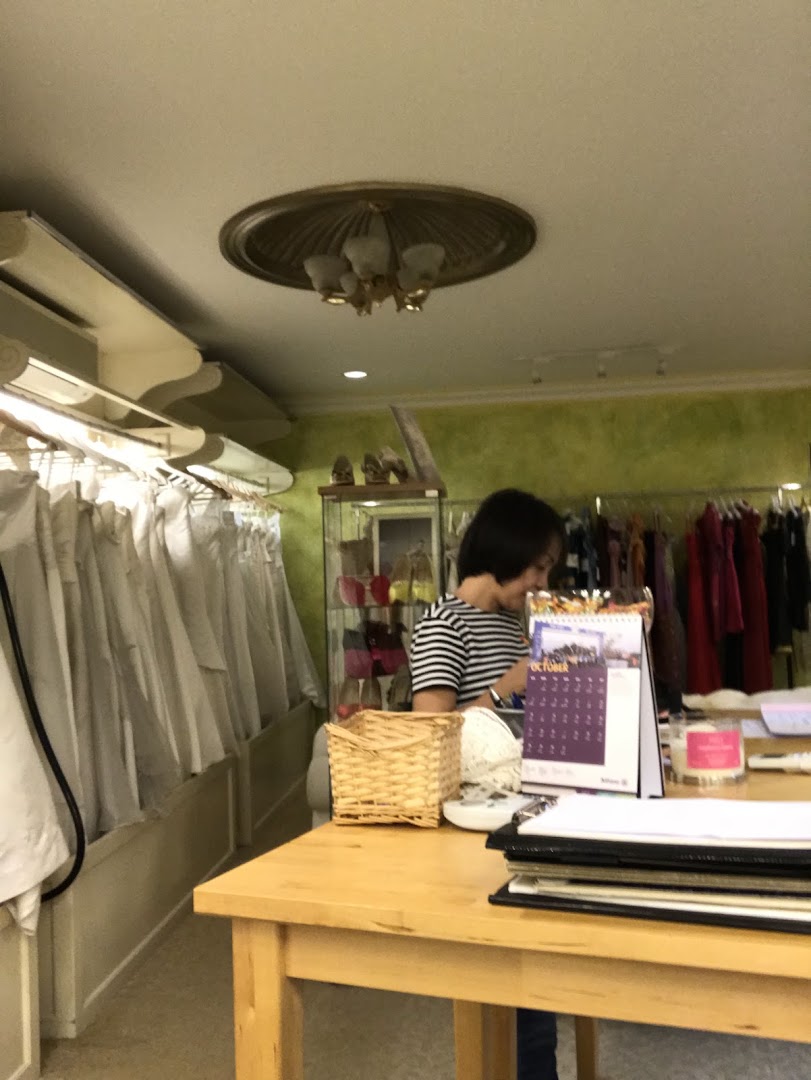 PrettyInWhite gallery photo