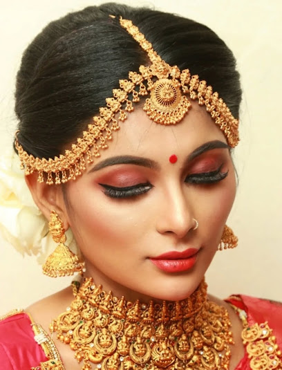RAGEENIS GOLDEN TOUCH & PHOTOGRAPHY, Bridal Makeup Artist in Sungai Petani