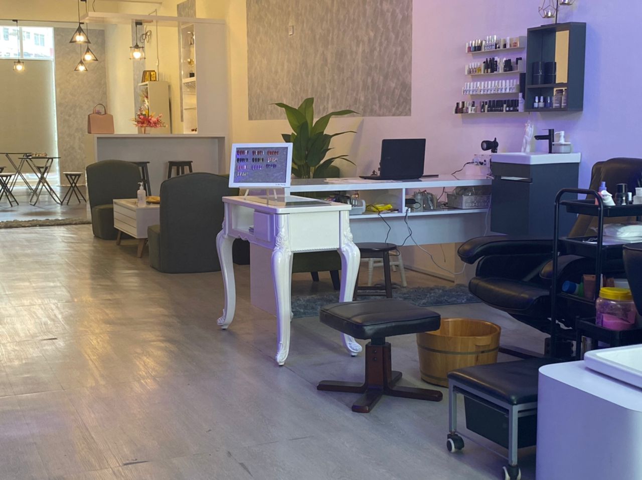 Reshwani Bridal & Beauty Spa gallery photo