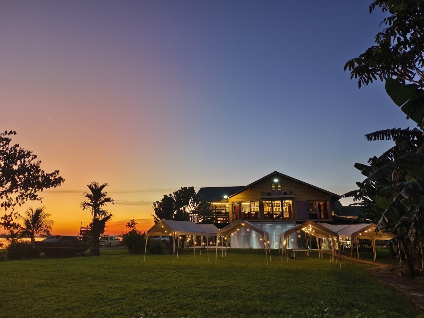 Robert's Wooden House gallery photo